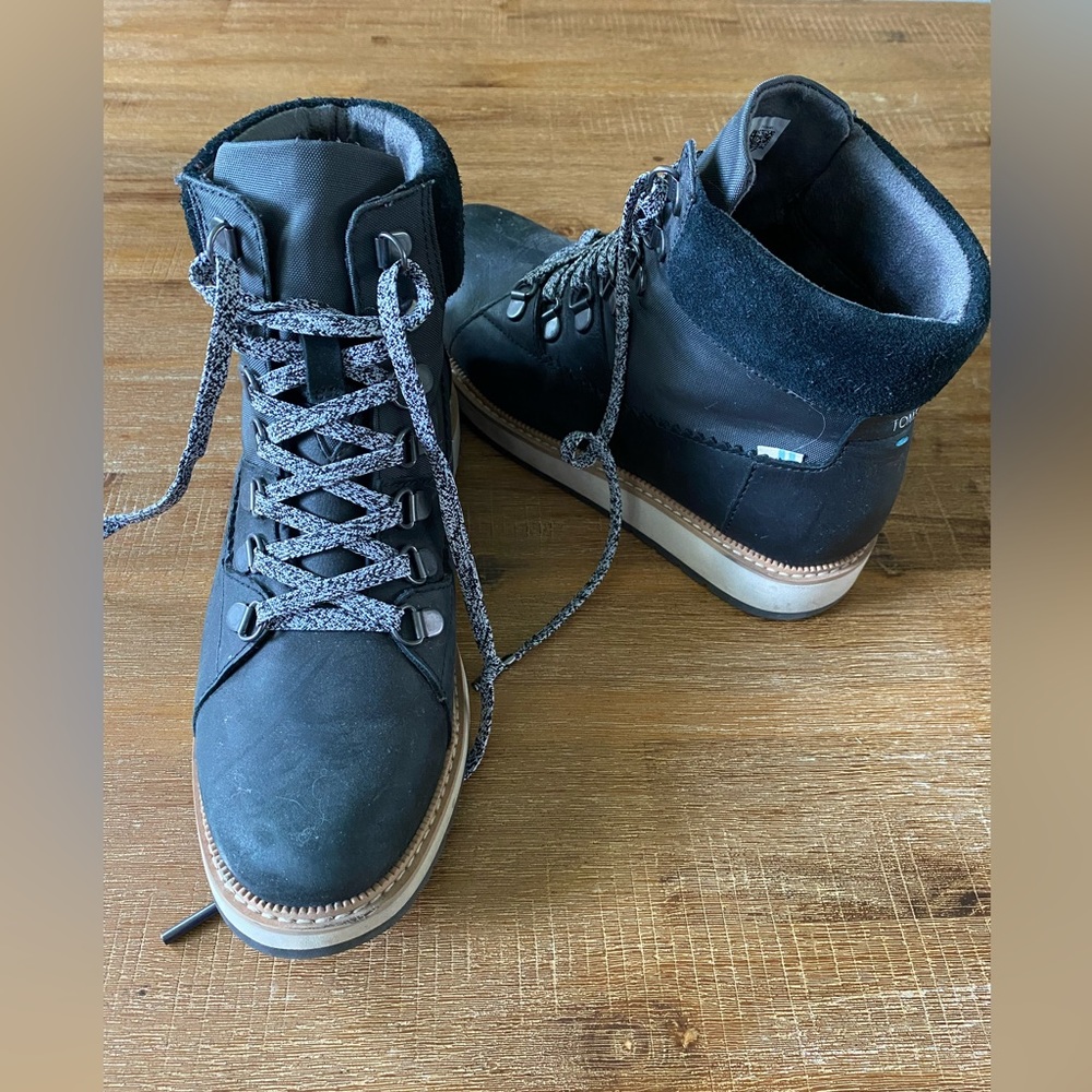 Toms waterproof wedge boots